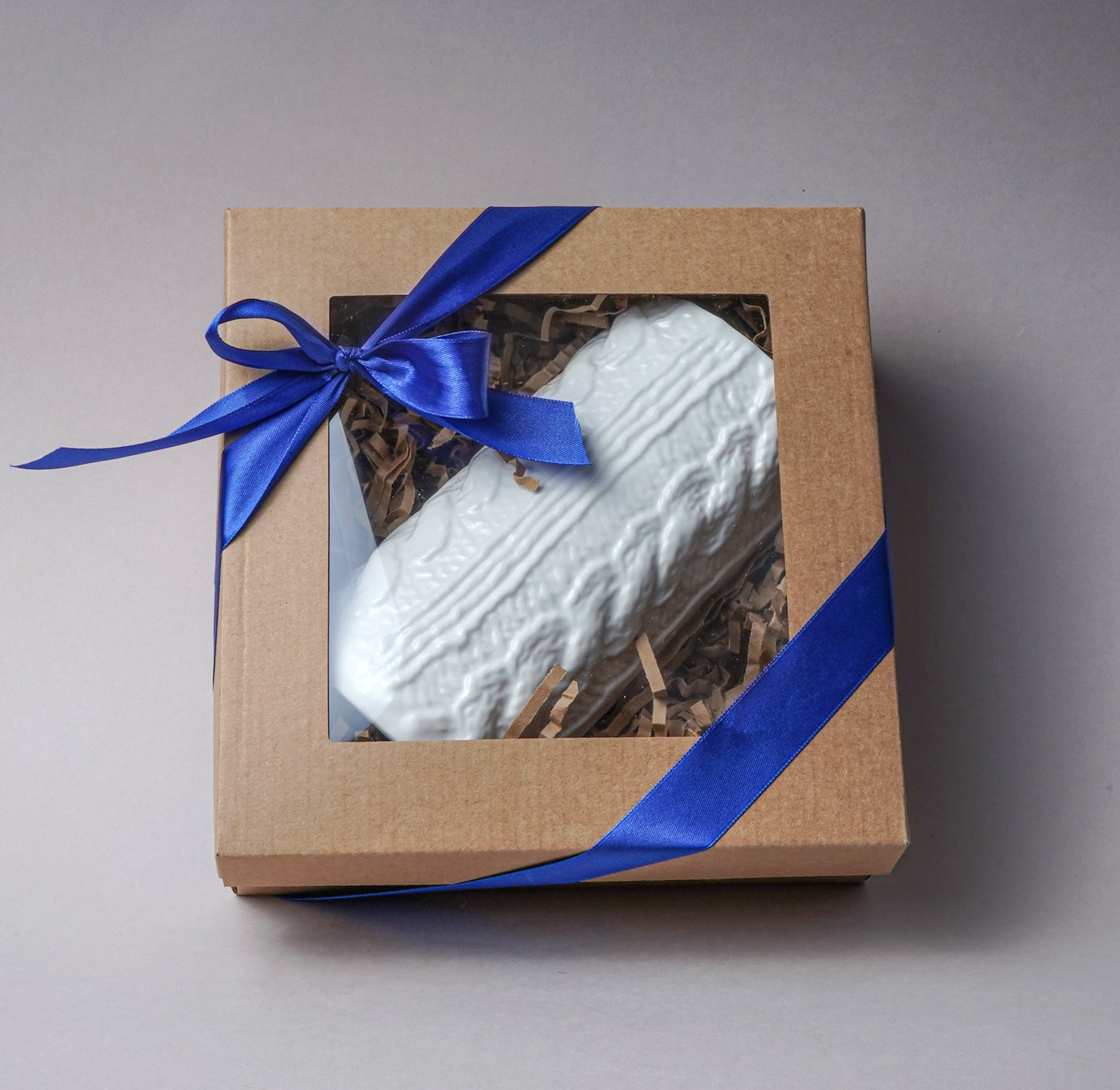 Gift sets. 1.2. 1 pcs Knitted Vase