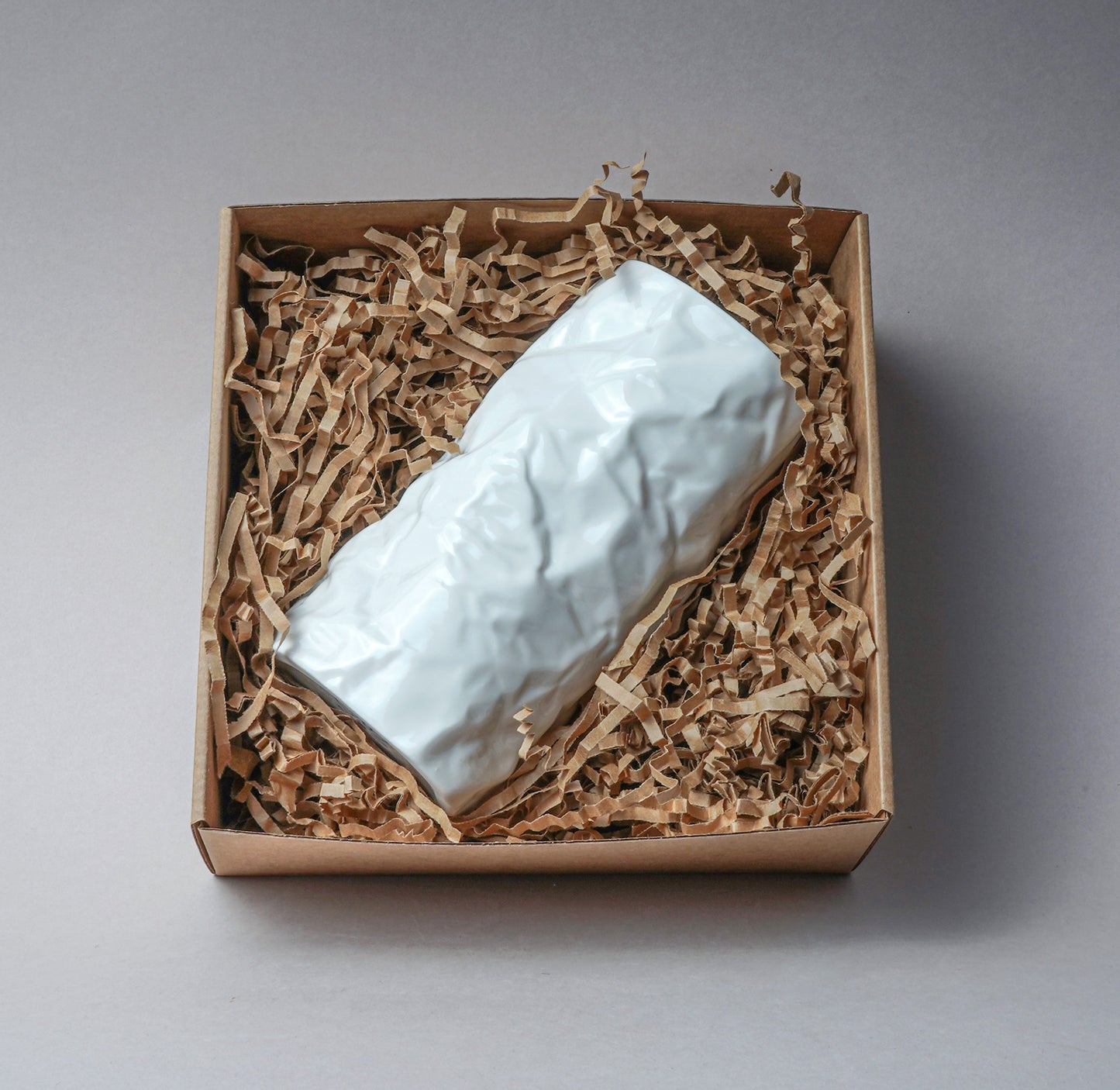 Gift sets. 2.5. 1 pcs Crumpled Vase