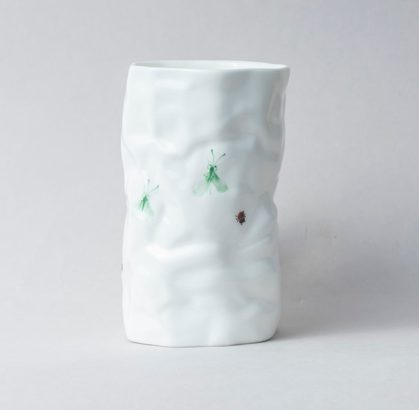 Beetle 2.9. Crumpled "Kiss" Mug