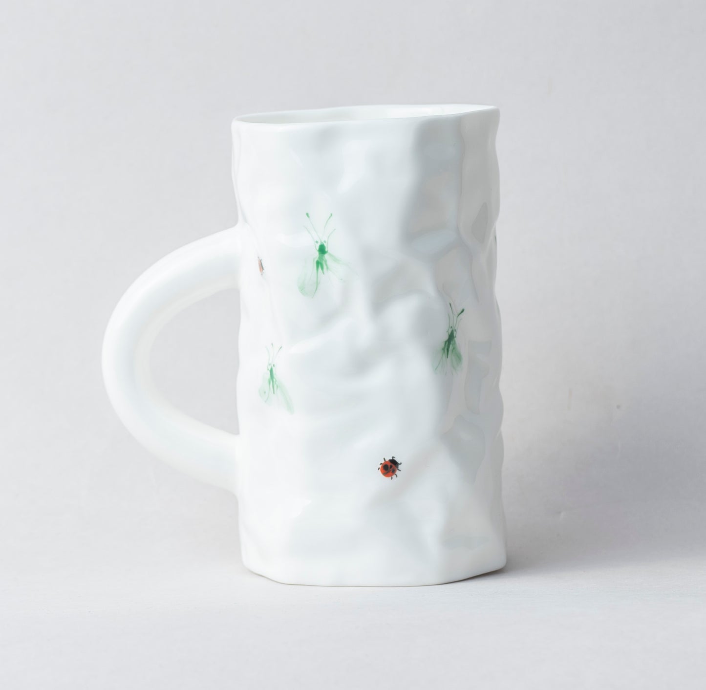 Beetle 2.9. Crumpled "Kiss" Mug