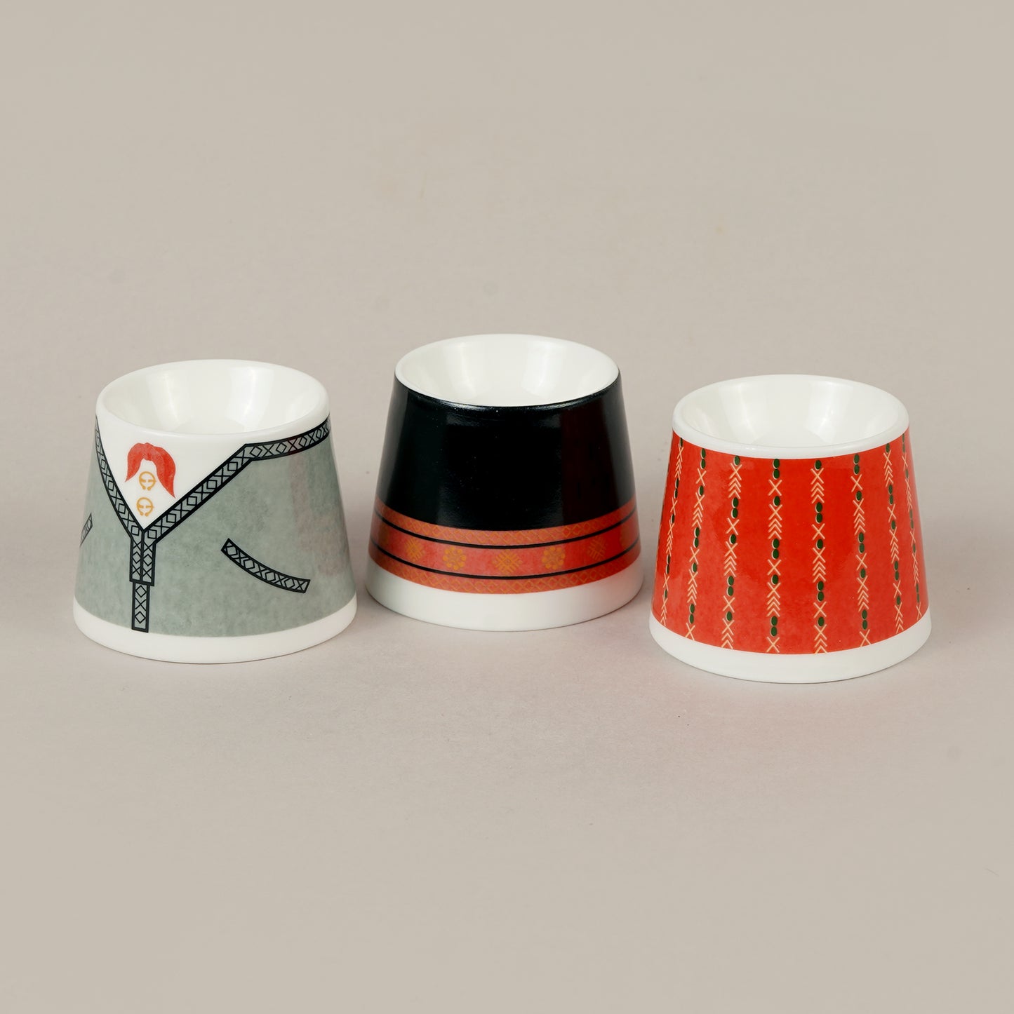 Porcelain Egg Holder with print