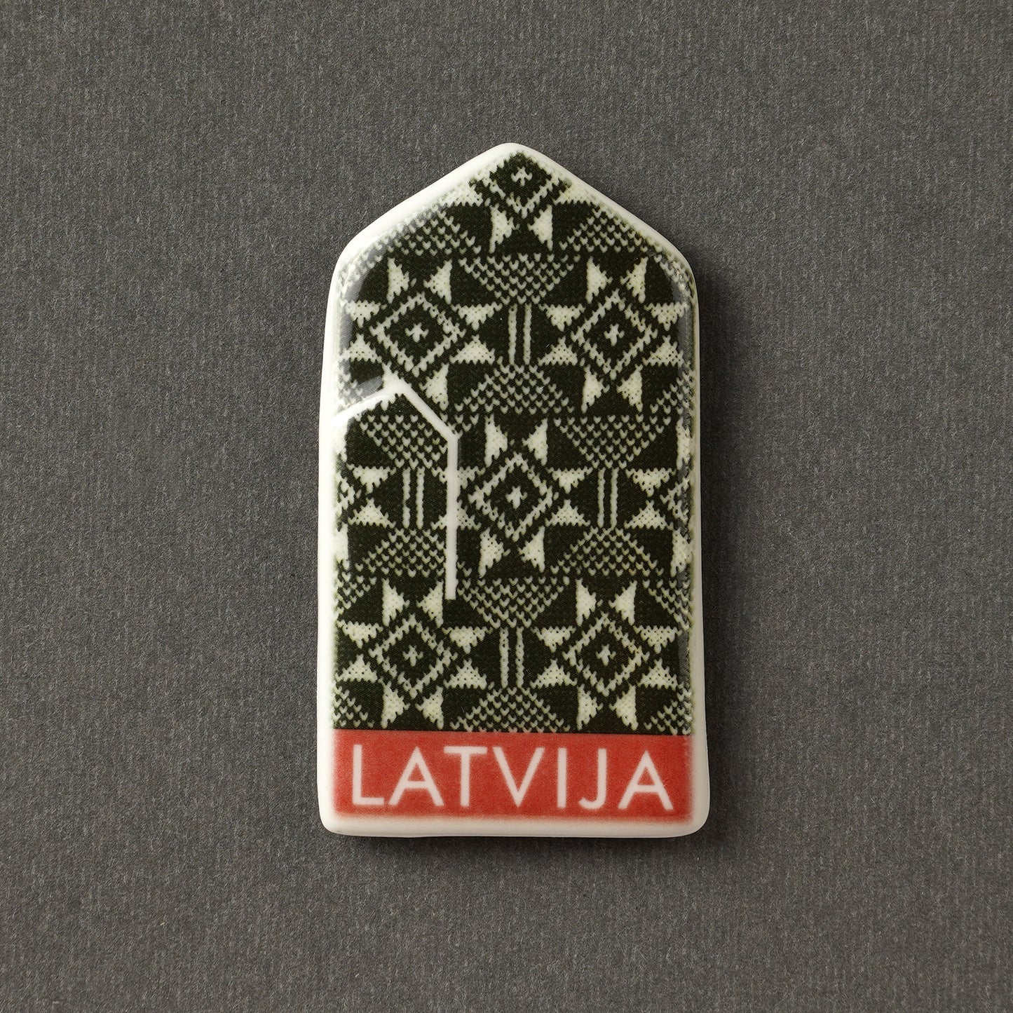Porcelain Magnet - Gloves With Print + LATVIJA
