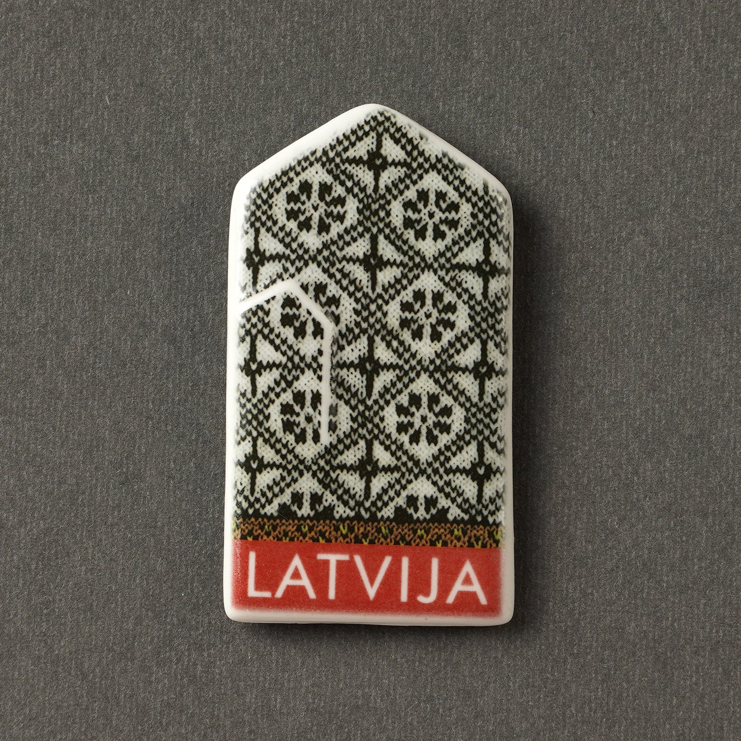 Porcelain Magnet - Gloves With Print + LATVIJA