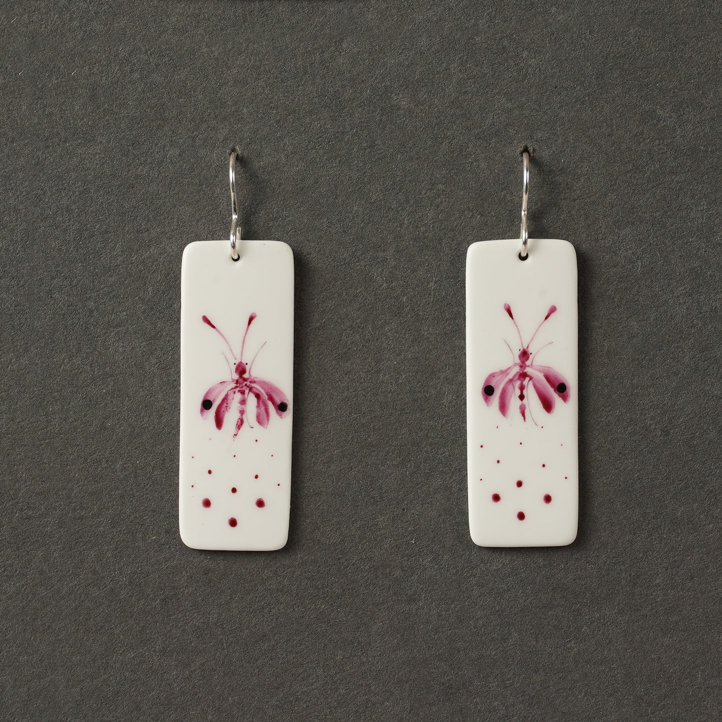Beetle 3.3. Rectangular M earrings