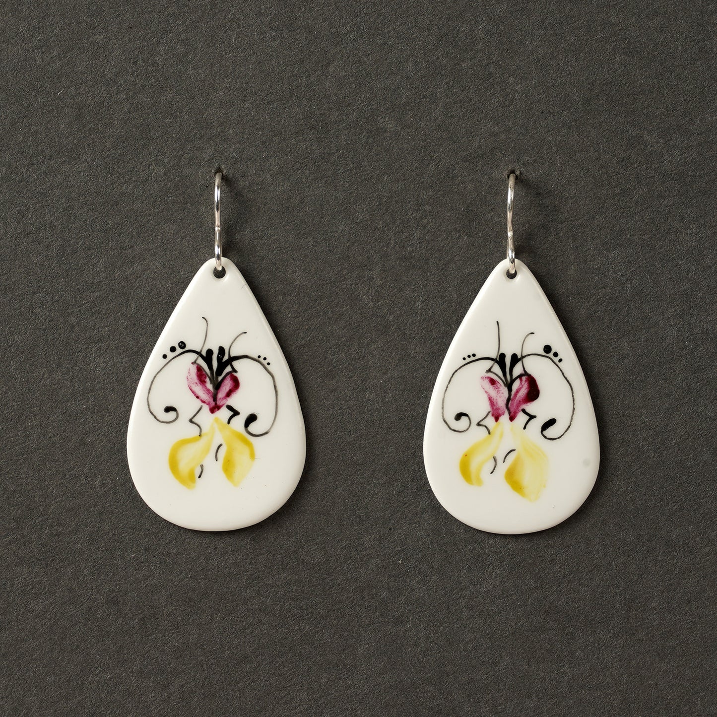 Beetle 2.7. Drop L earrings