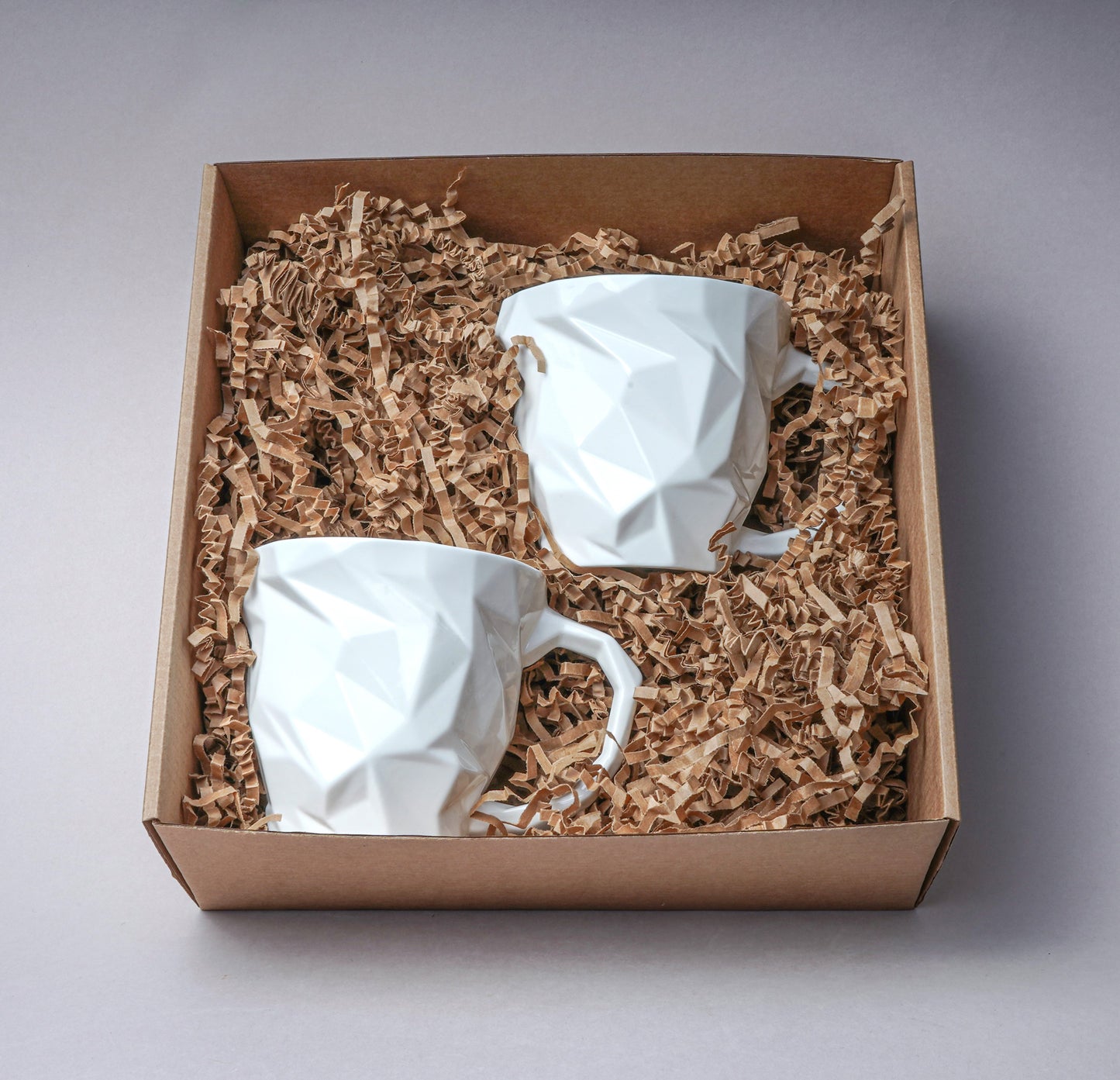 Gift sets. 3.4. 2 pcs Diamond L Mugs