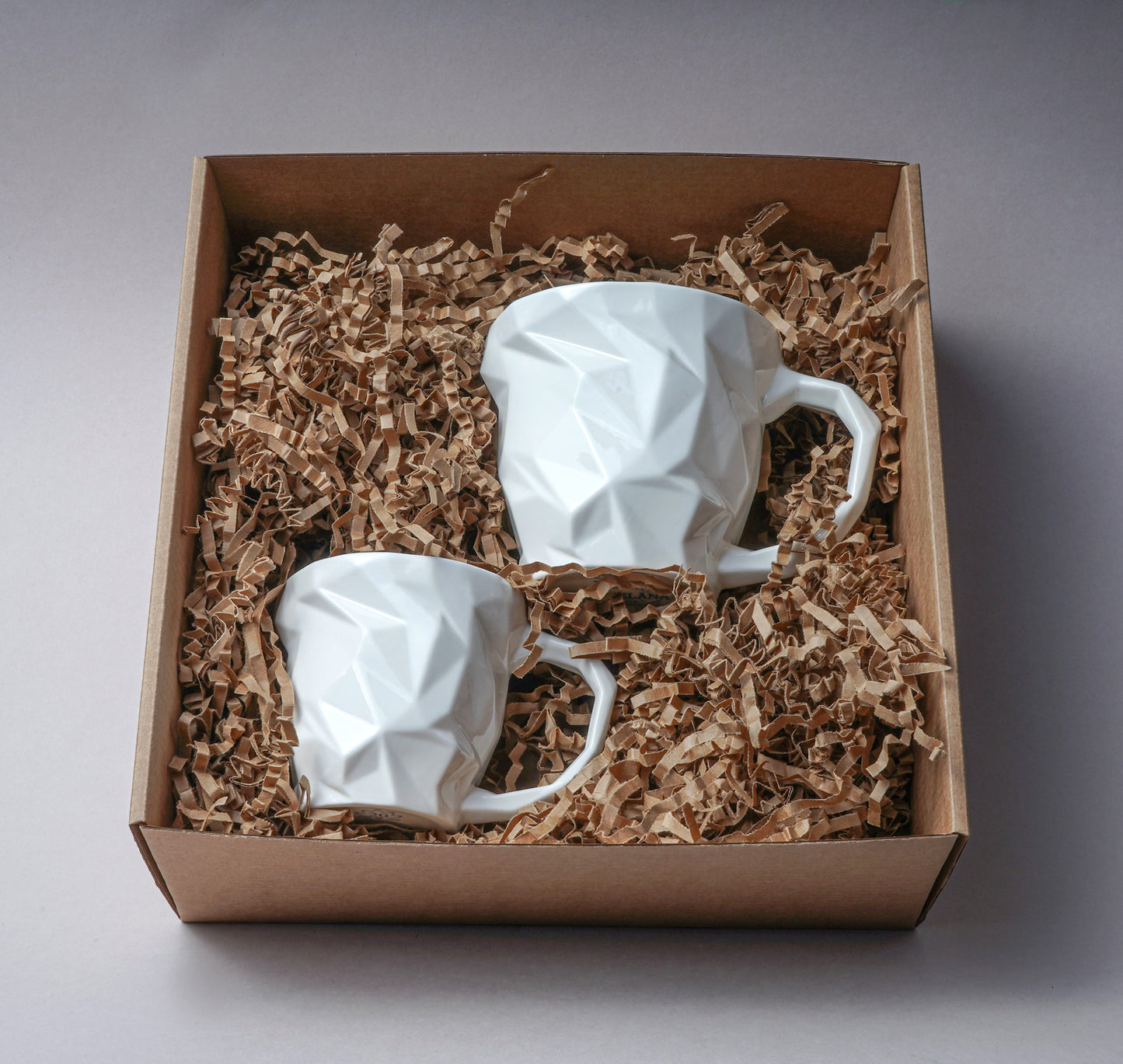 Gift sets. 3.3. 1 pcs Diamond M Mug and 1 pcs Diamond L Mug