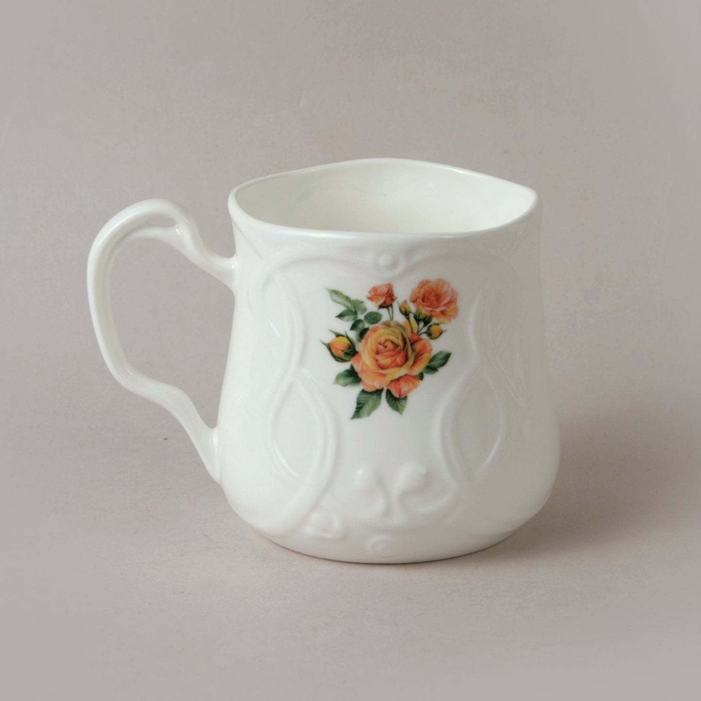 Flowers. 1.3 Nouveau Tea Mug
