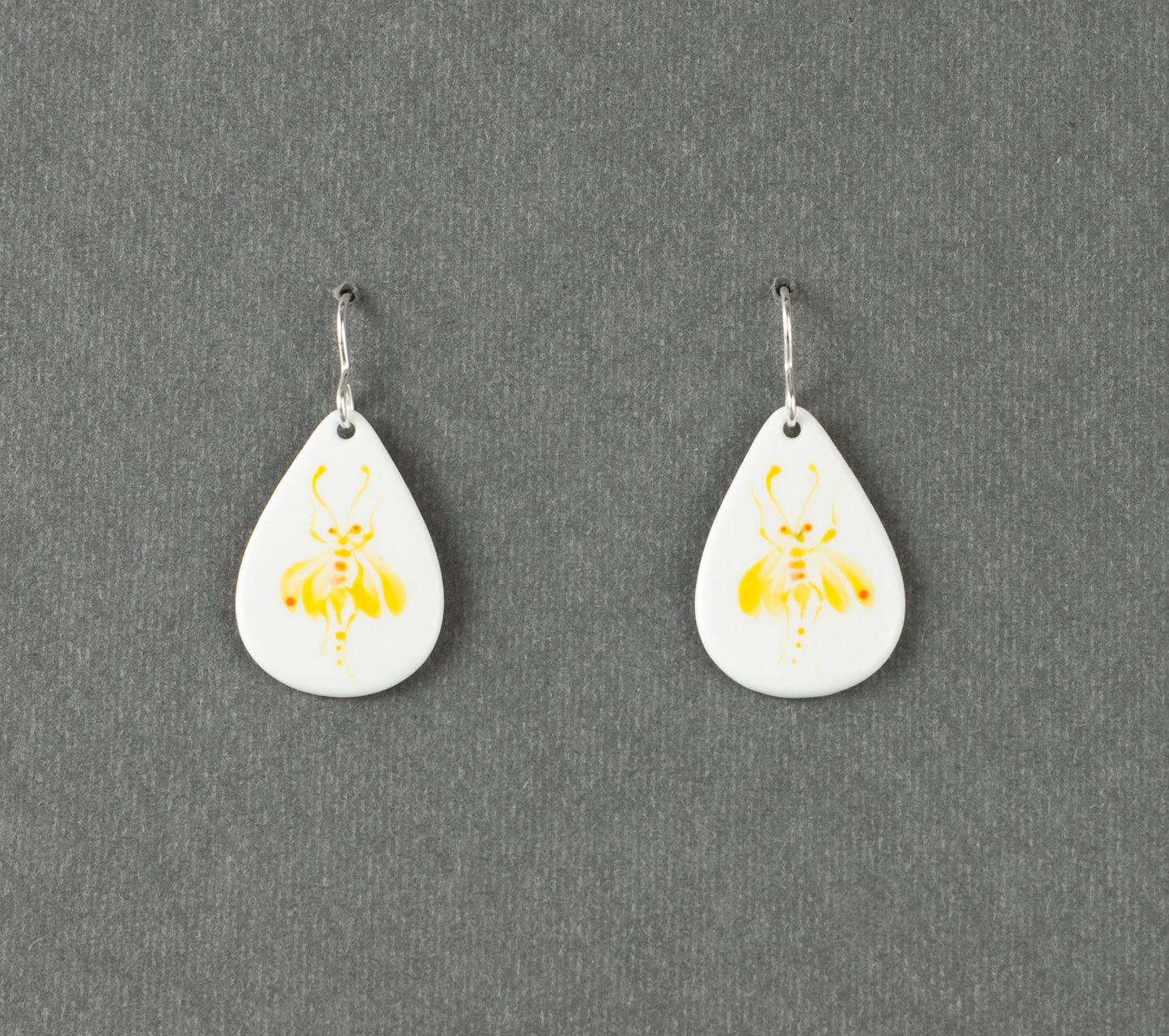 Beetle 2.6. Drop M earrings