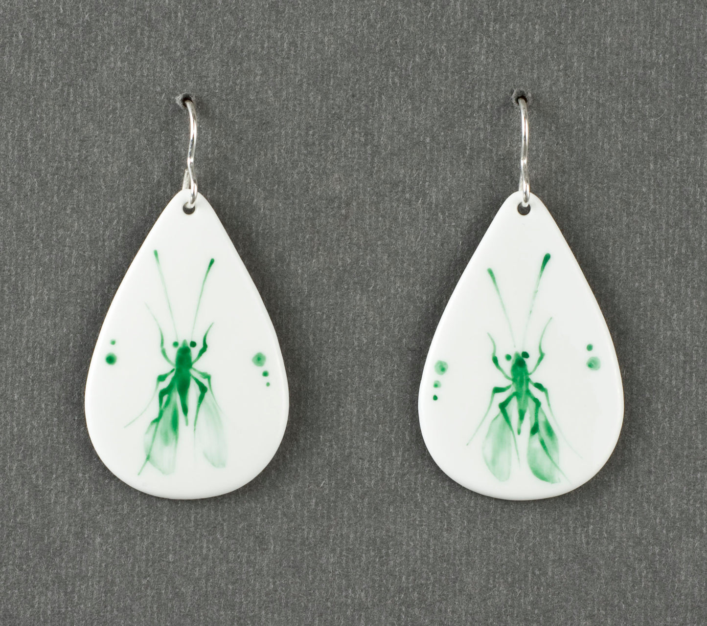 Beetle 2.8. Drop L earrings