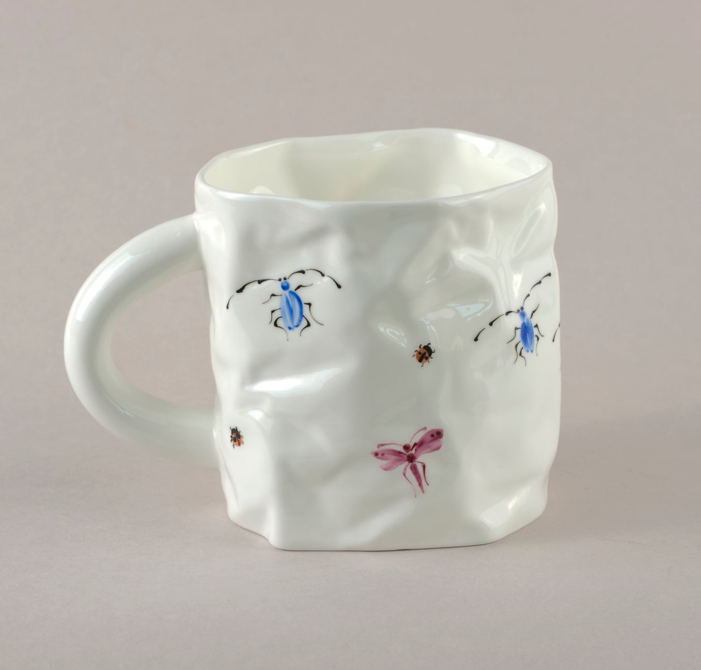 Beetle 2.4. Crumpled Tea Mug