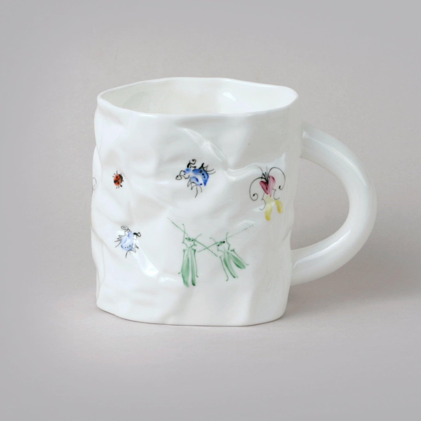 Beetle 2.2. Crumpled Tea Mug