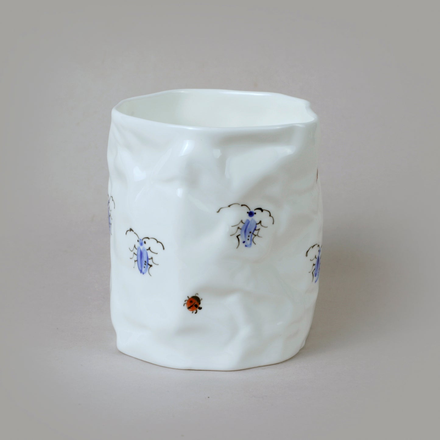 Beetle 2.3. Crumpled Tea Mug