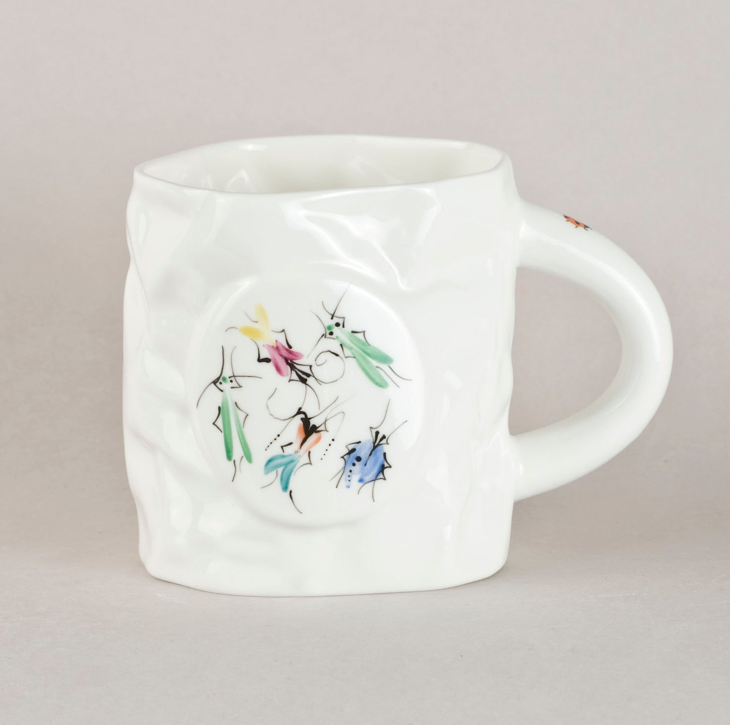 Beetle 2.3. Crumpled Tea Mug