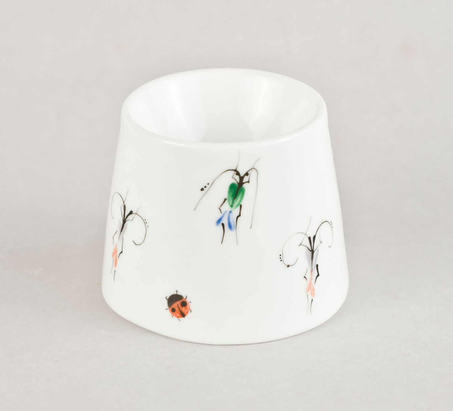 Beetle 6.7. Egg holder