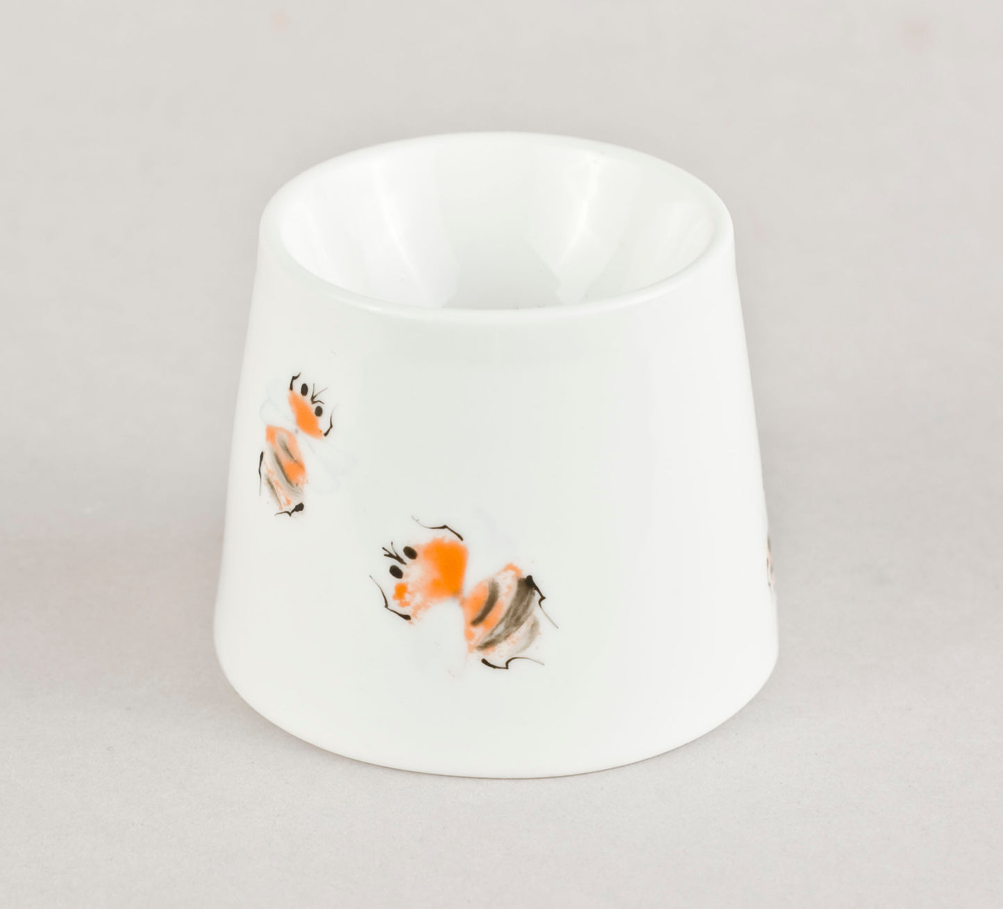 Beetle 6.9. Egg holder