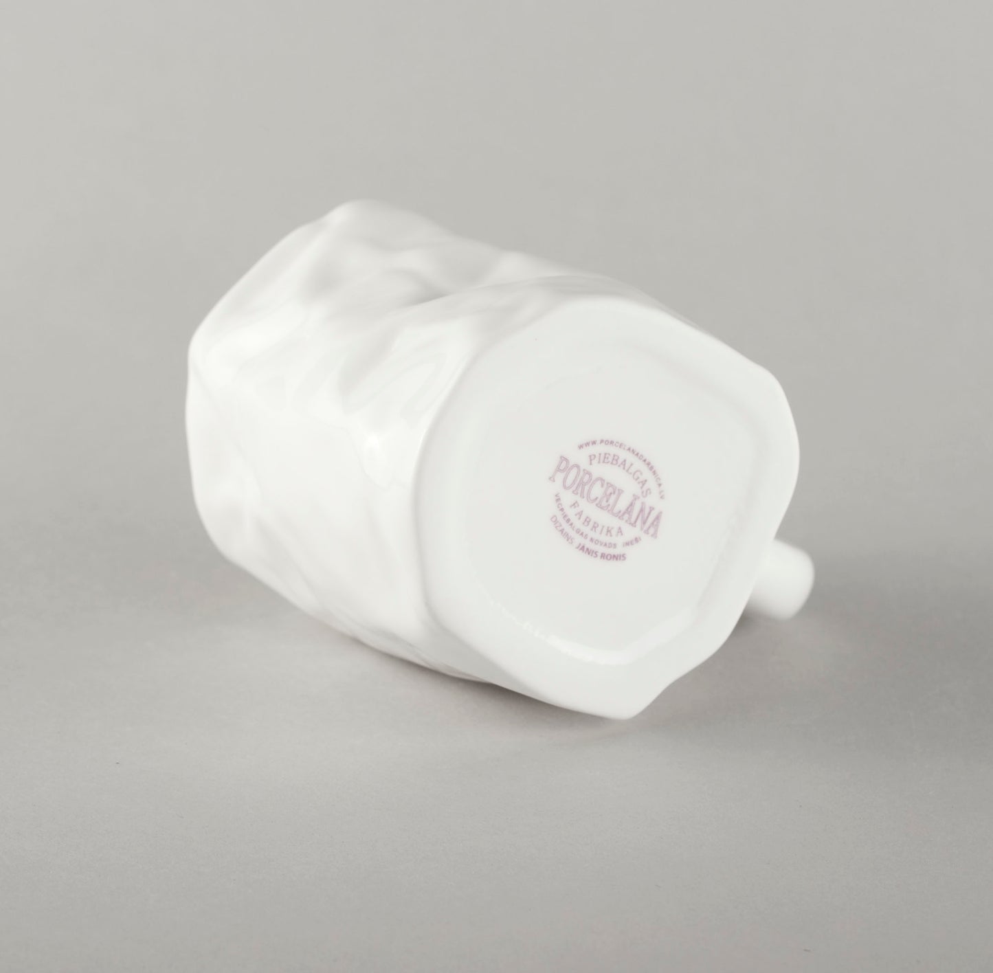 Porcelāna burzīta kafijas krūze