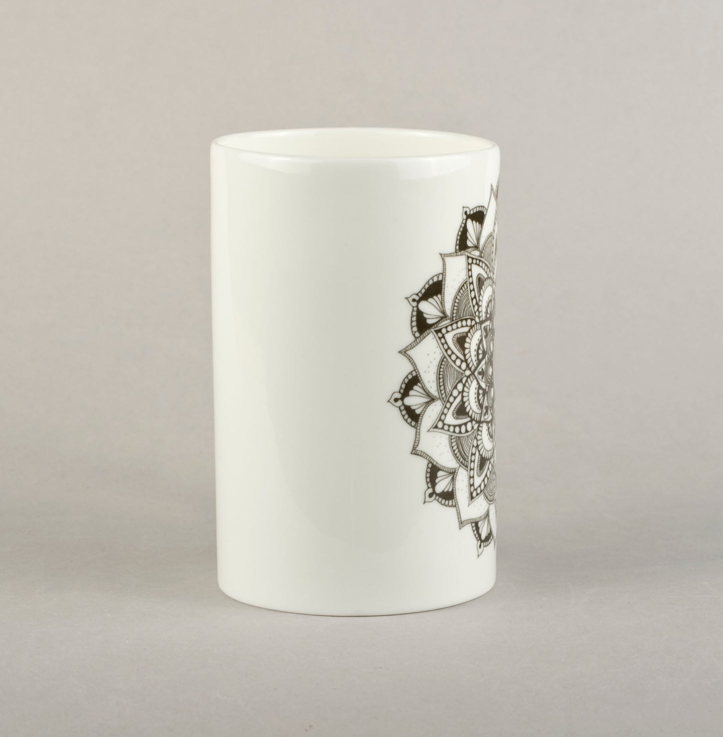 Mandala 2. Medium Mug