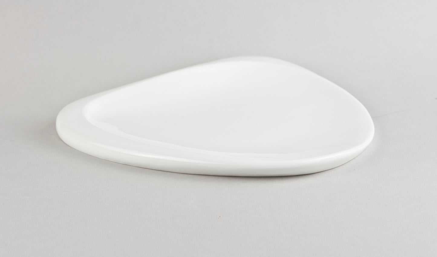 Porcelāna gludais šķīvis