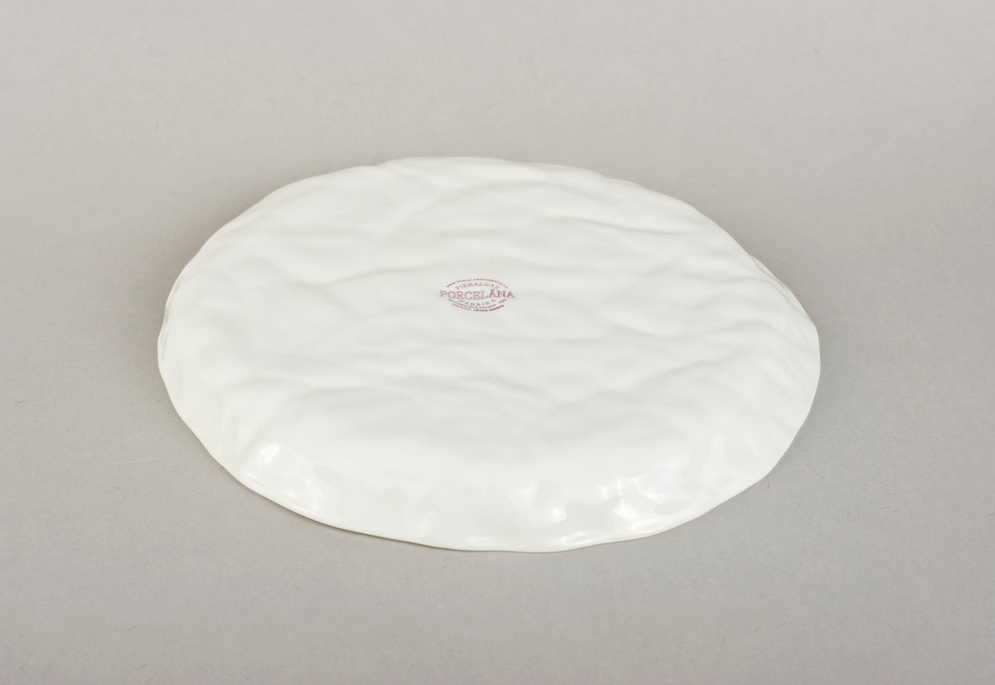 Porcelāna burzīts šķīvis S O