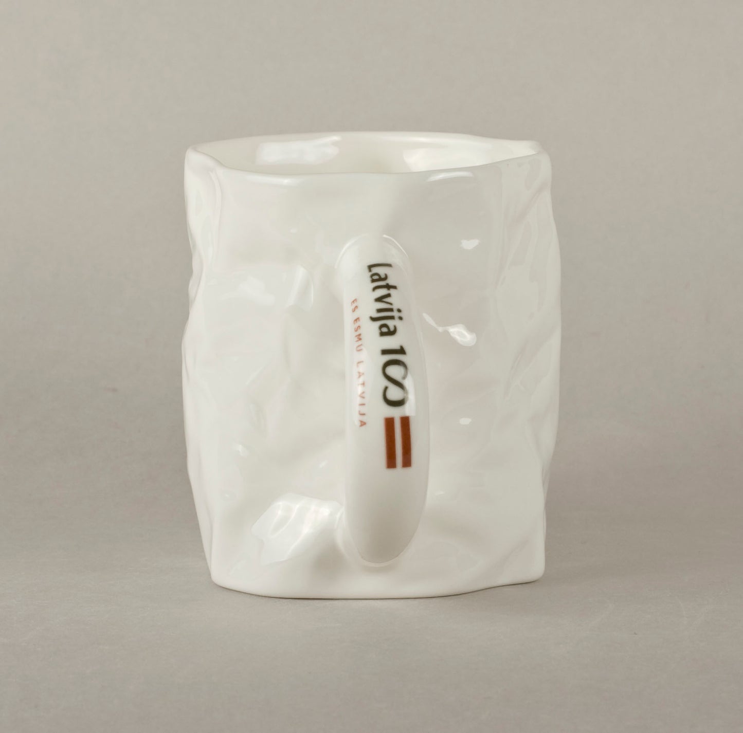 LV100. Crumpled Tea Mug 4