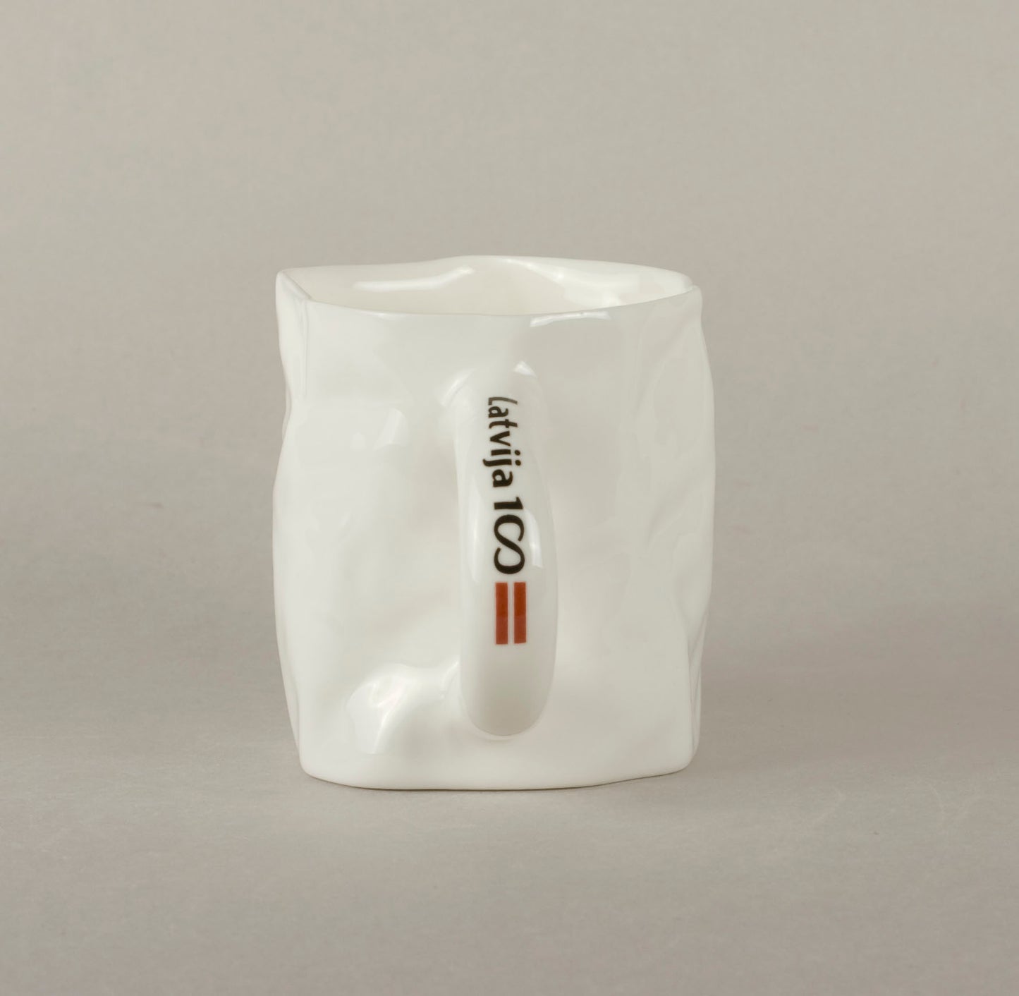 LV100. Crumpled Coffee Mug 3