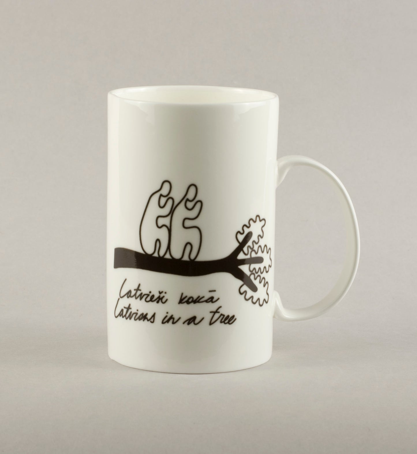 Latvians in a tree. Medium Mug