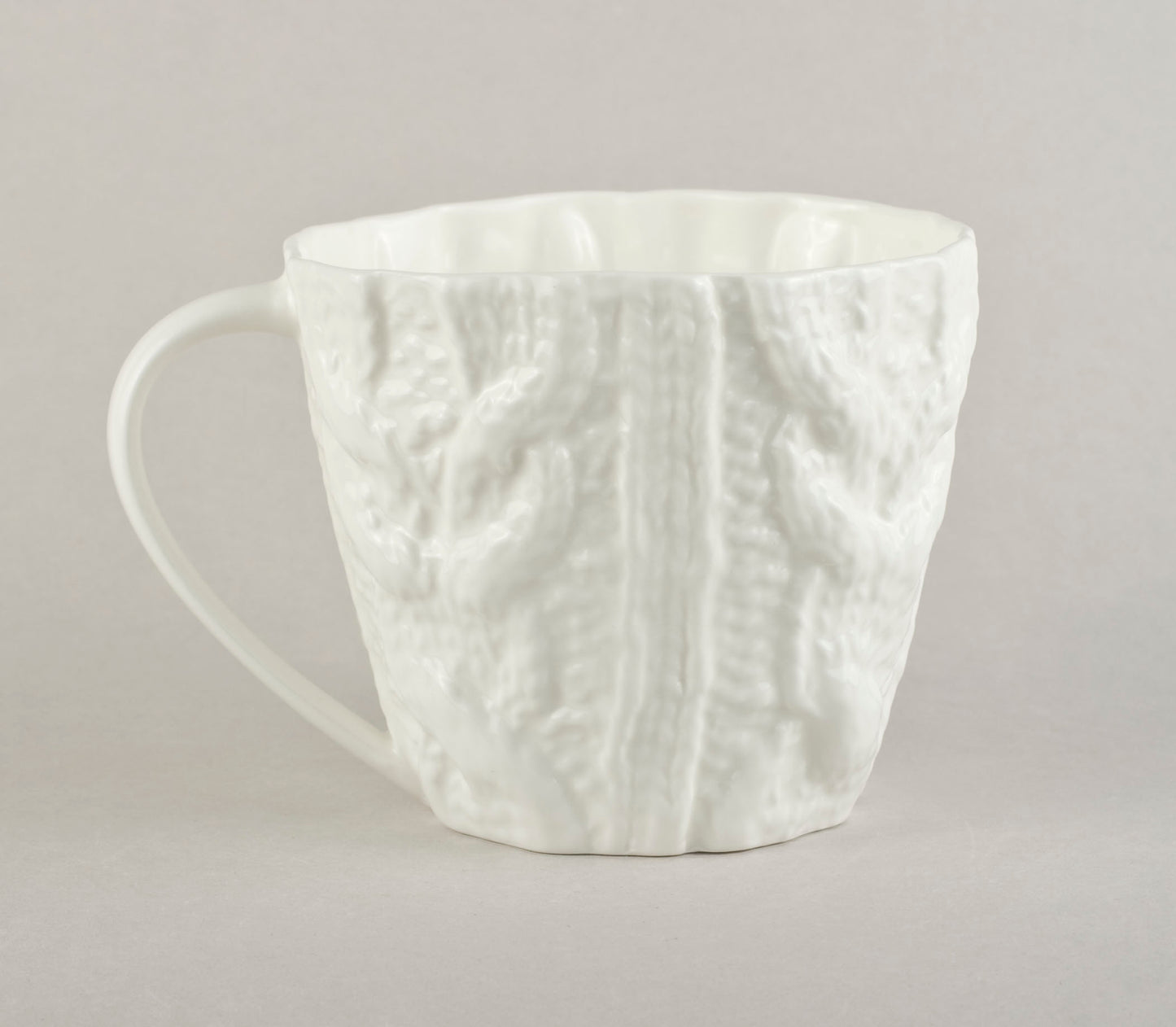Porcelāna adīta tējas krūze Co