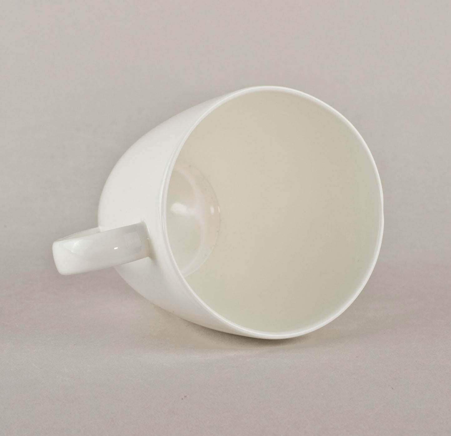 Porcelain Smooth Mug