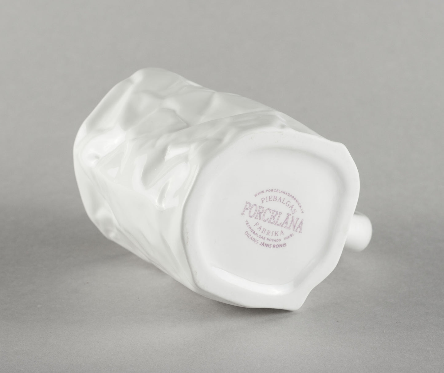 Porcelāna burzīta tējas krūze