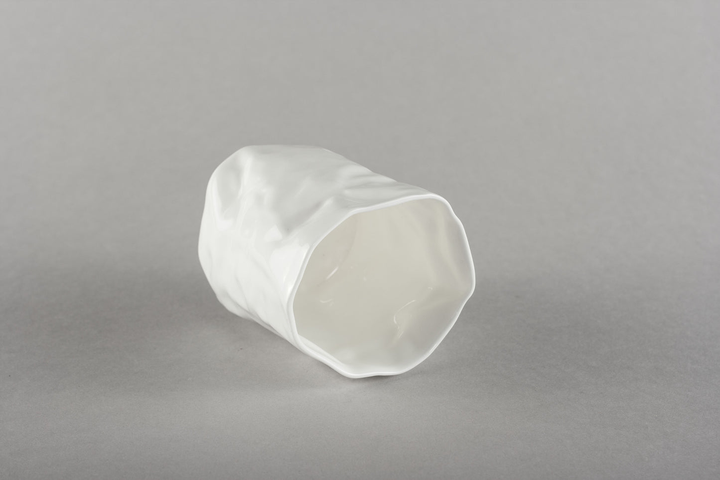 Porcelāna burzīta glāze