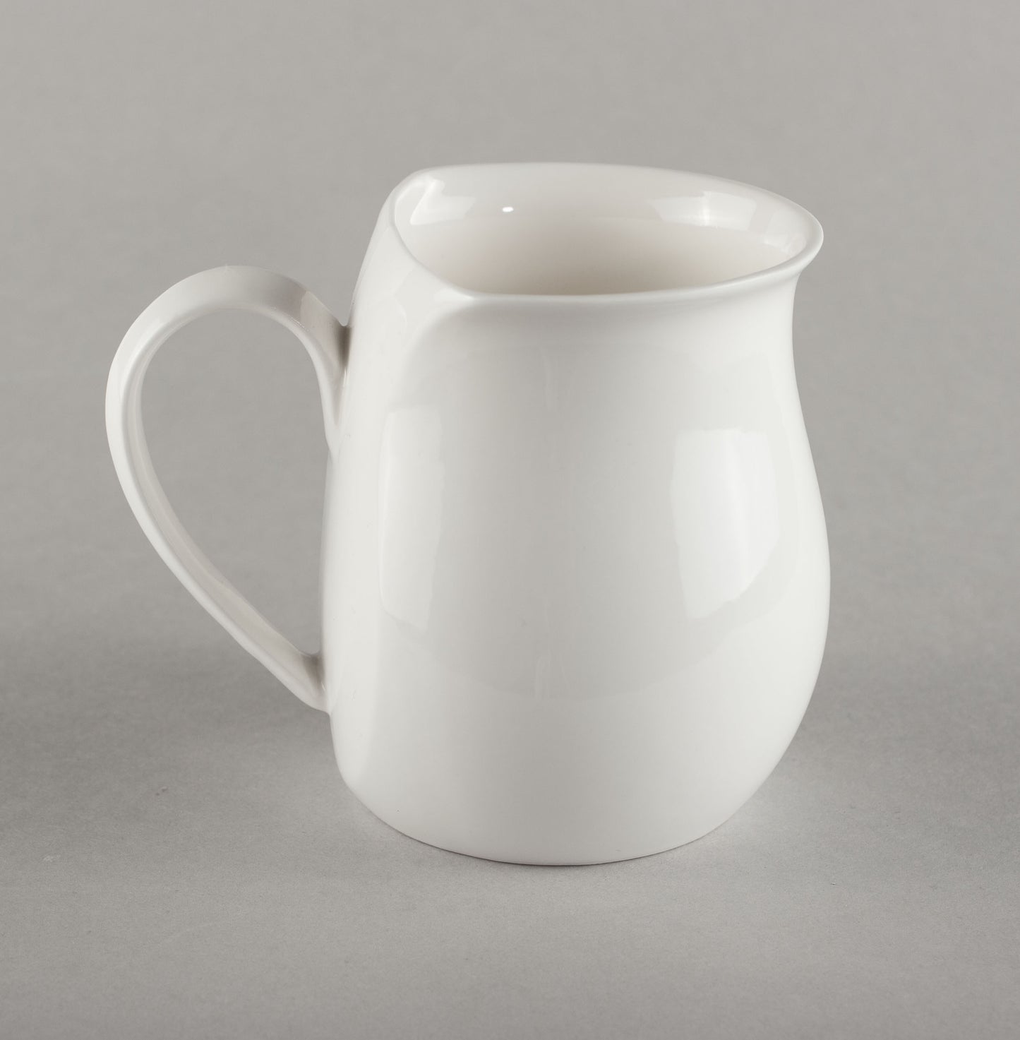 Porcelain Pooh With Bevelled Edge