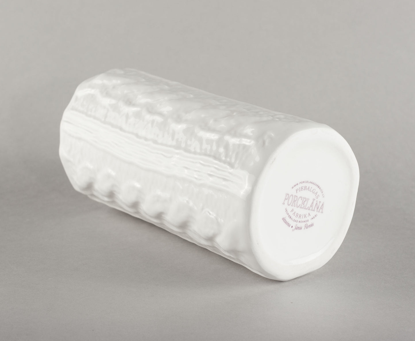 Porcelāna adīts alus kauss