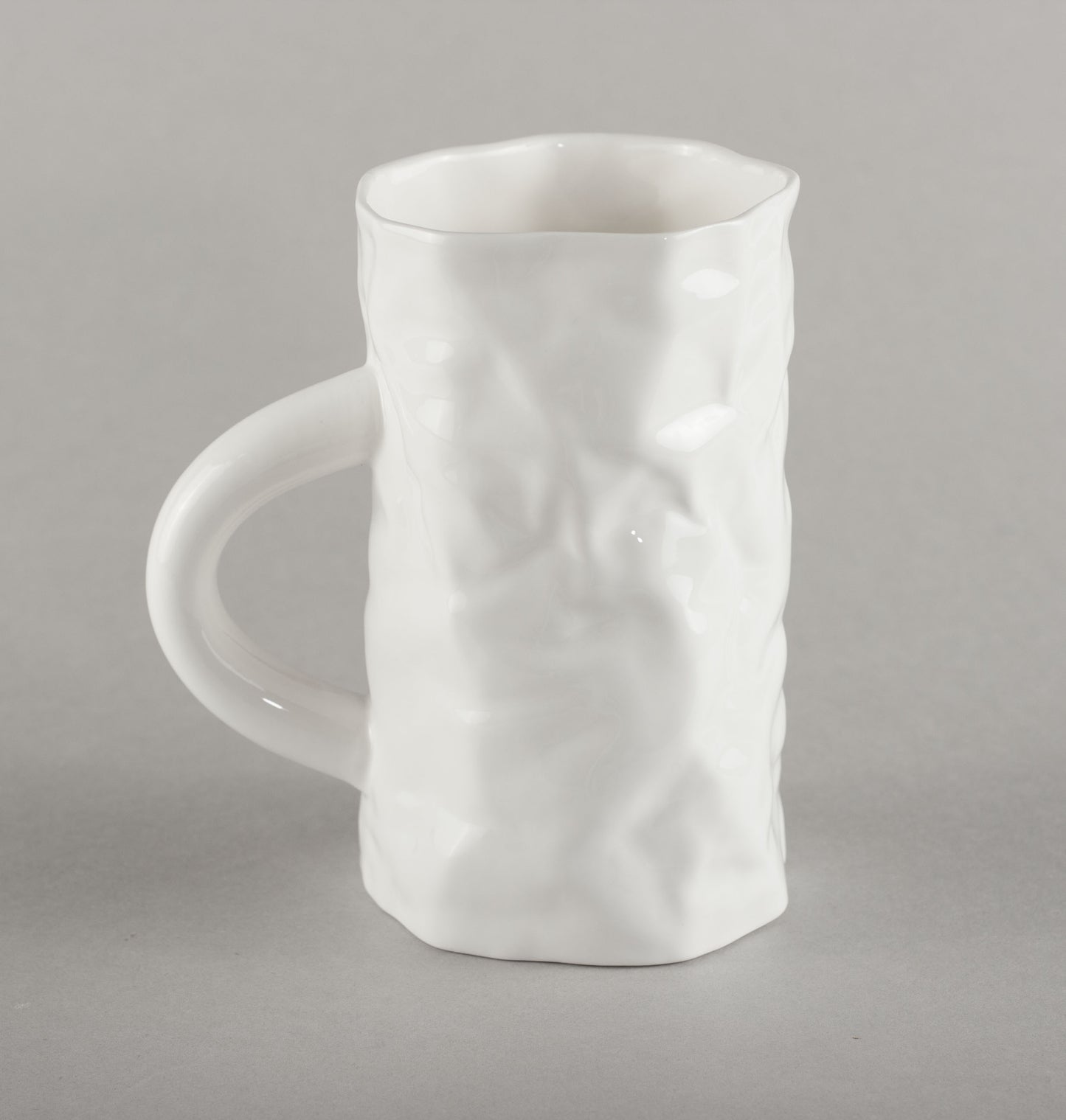 Porcelāna burzīta krūze "Skūpsts"