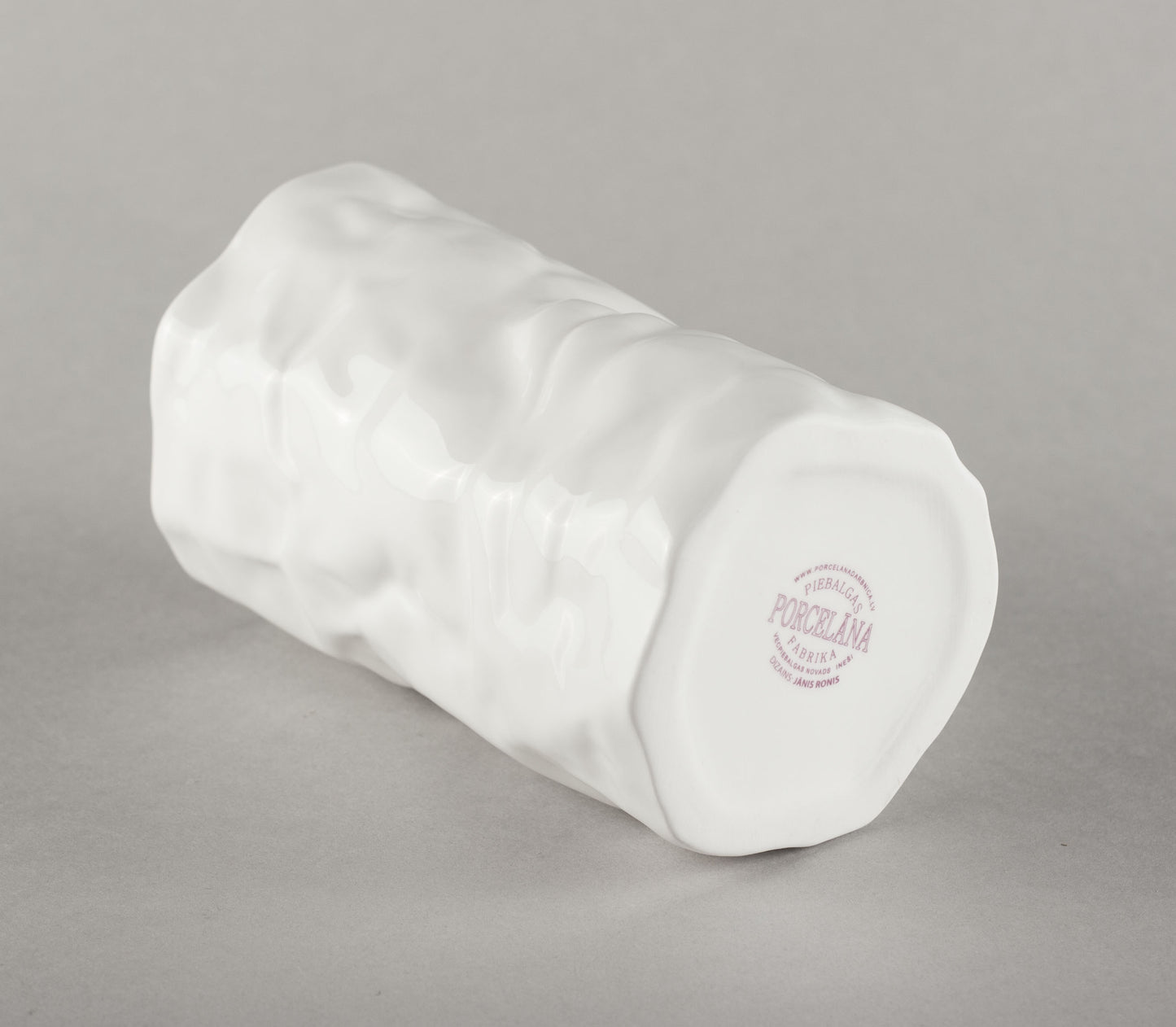Porcelāna burzīta krūze "Skūpsts"