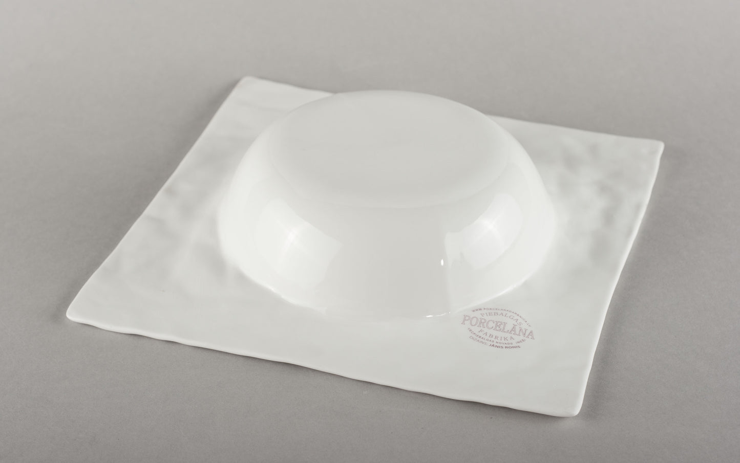 Porcelāna burzīts zupas šķīvis