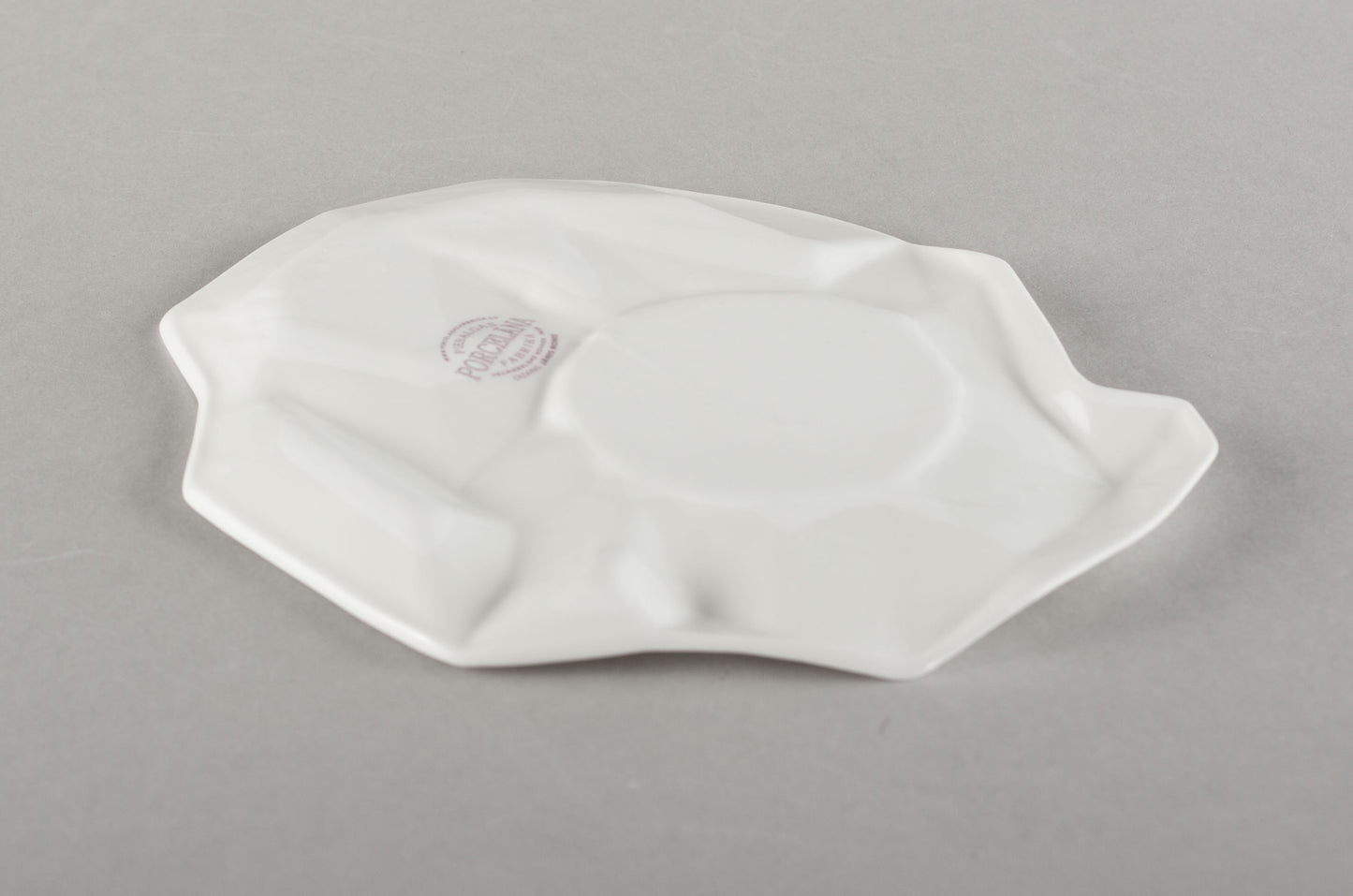 Porcelain Diamond M Base (mug not included)