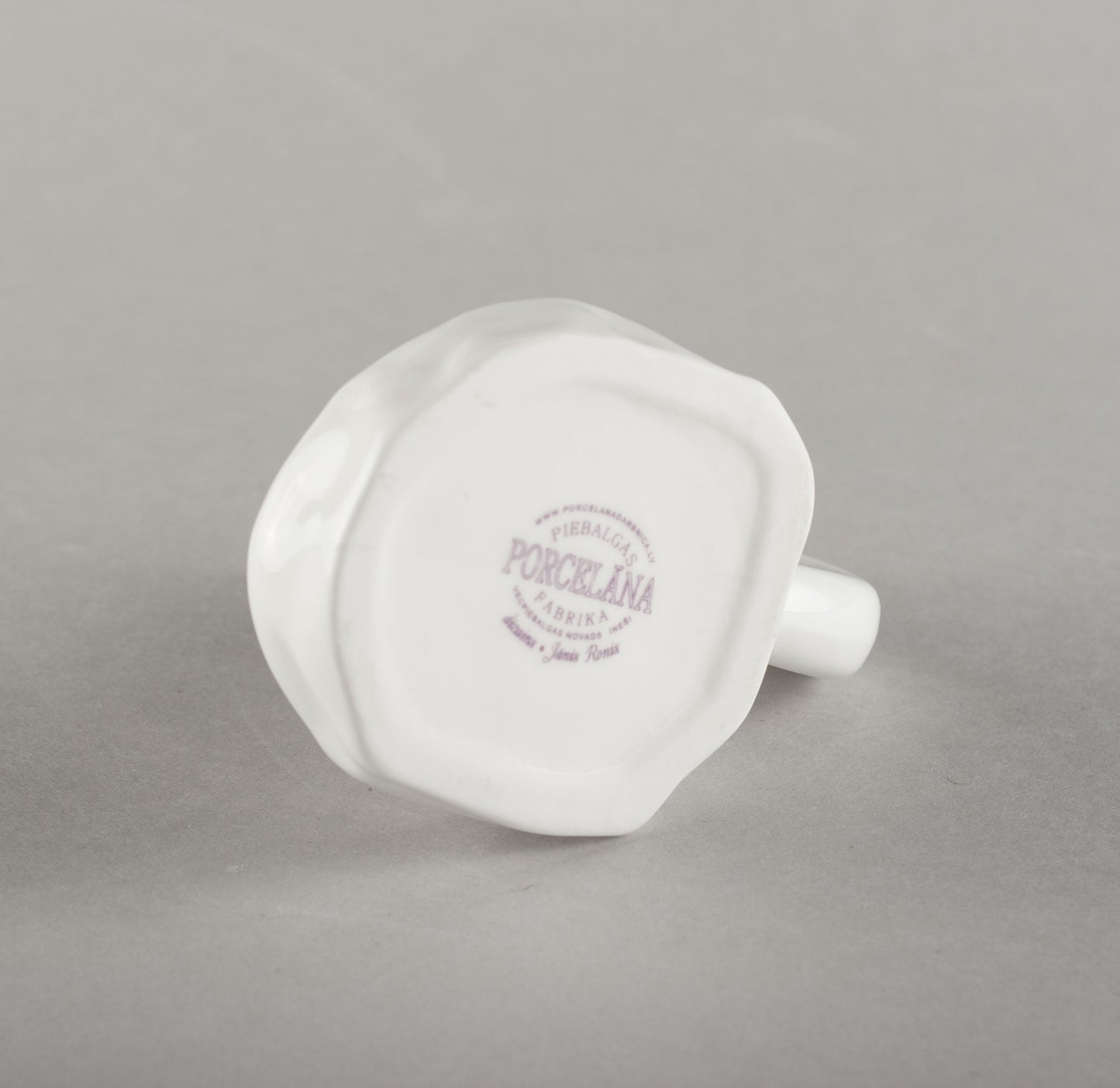 Porcelāna burzīts svečturis