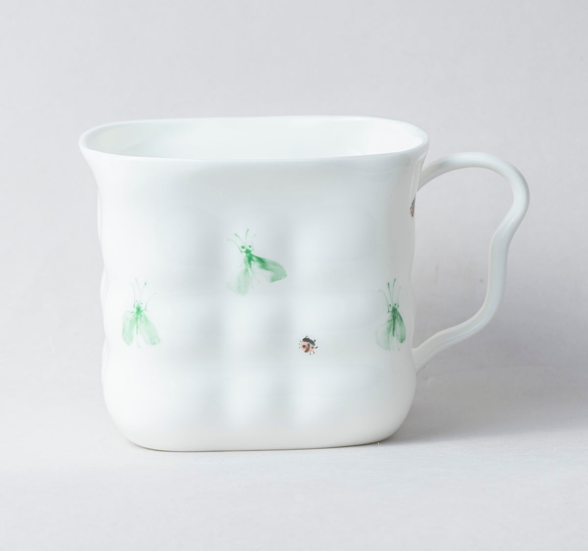 Beetle 4.20. Bubble Mug