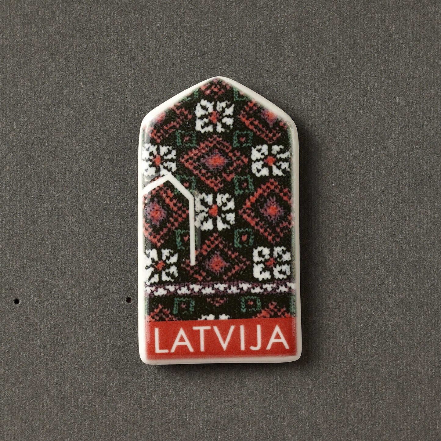 Porcelain Magnet - Gloves With Print + LATVIJA