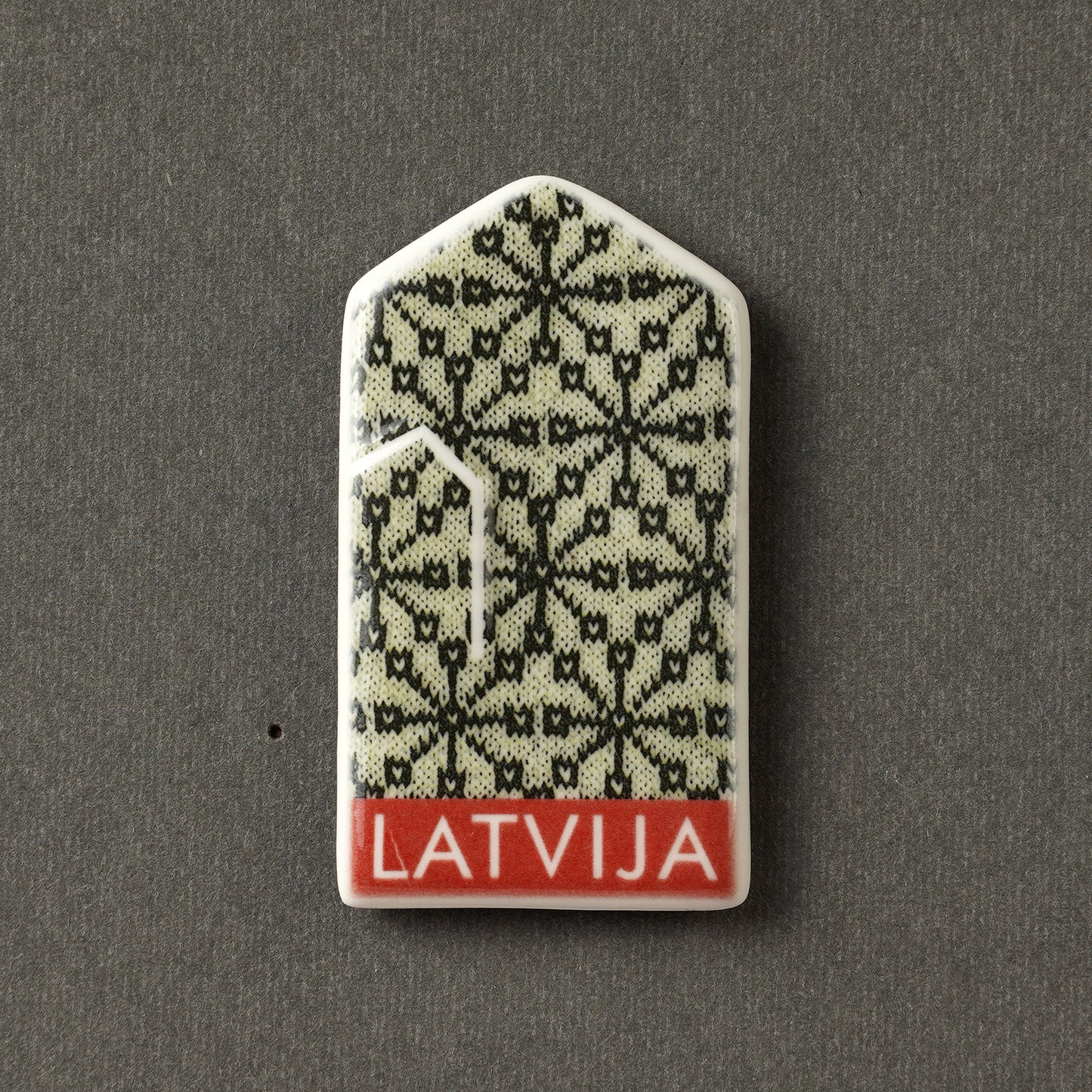 Porcelain Magnet - Gloves With Print + LATVIJA