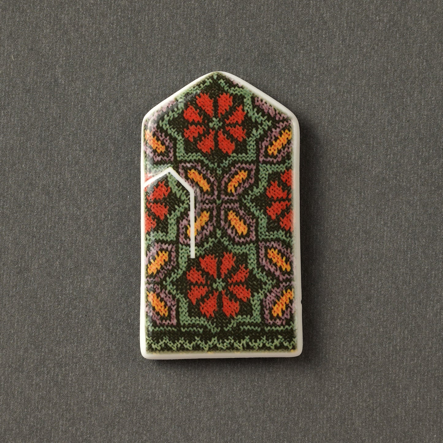 Porcelain Magnet - Gloves With Print