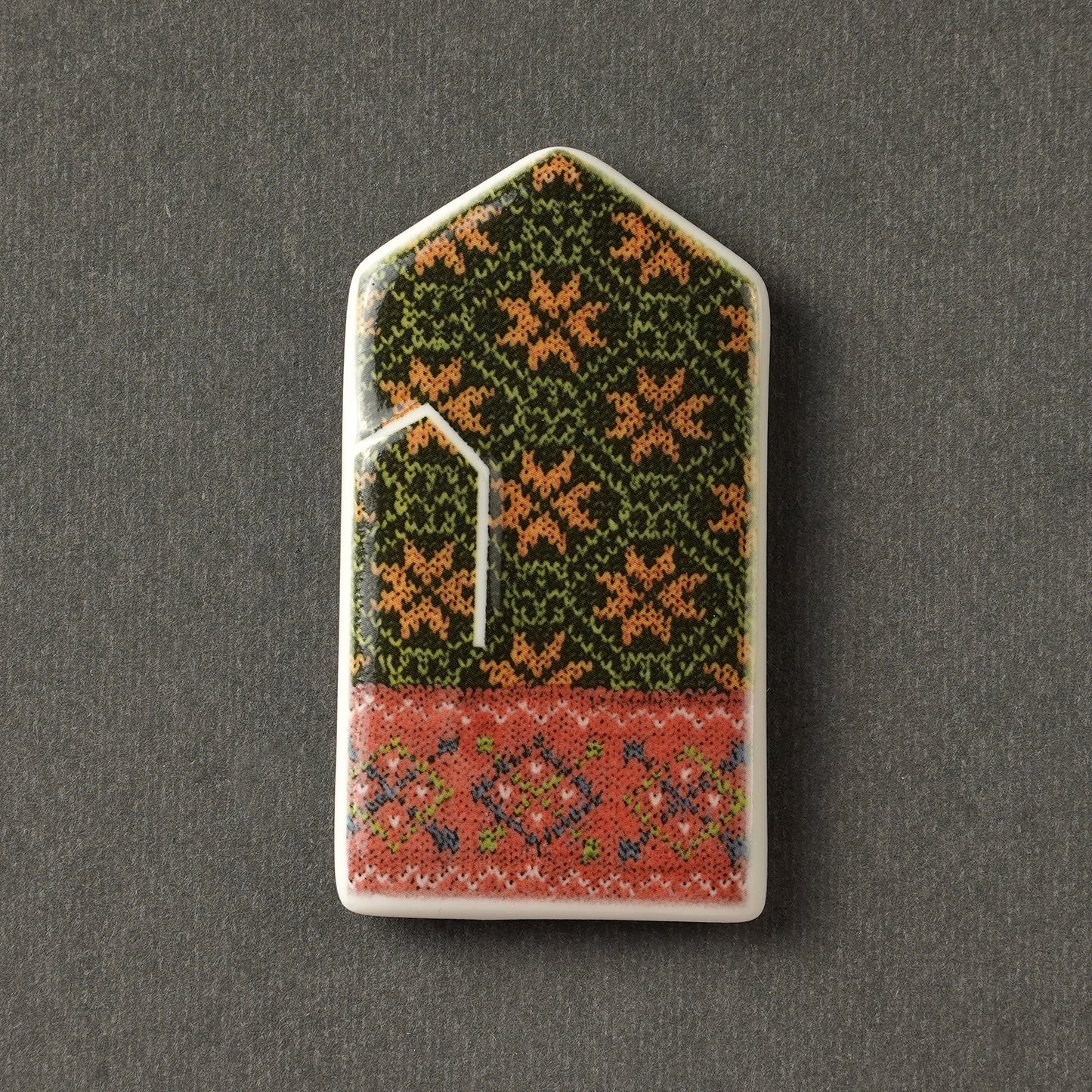 Porcelain Magnet - Gloves With Print