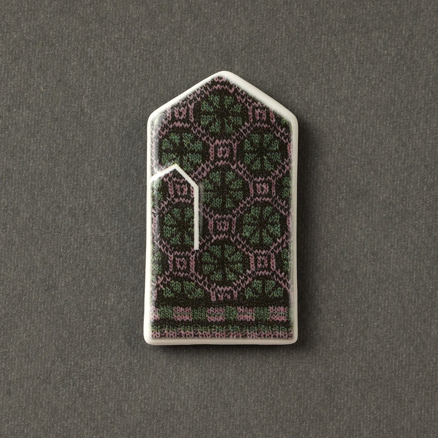 Porcelain Magnet - Gloves With Print