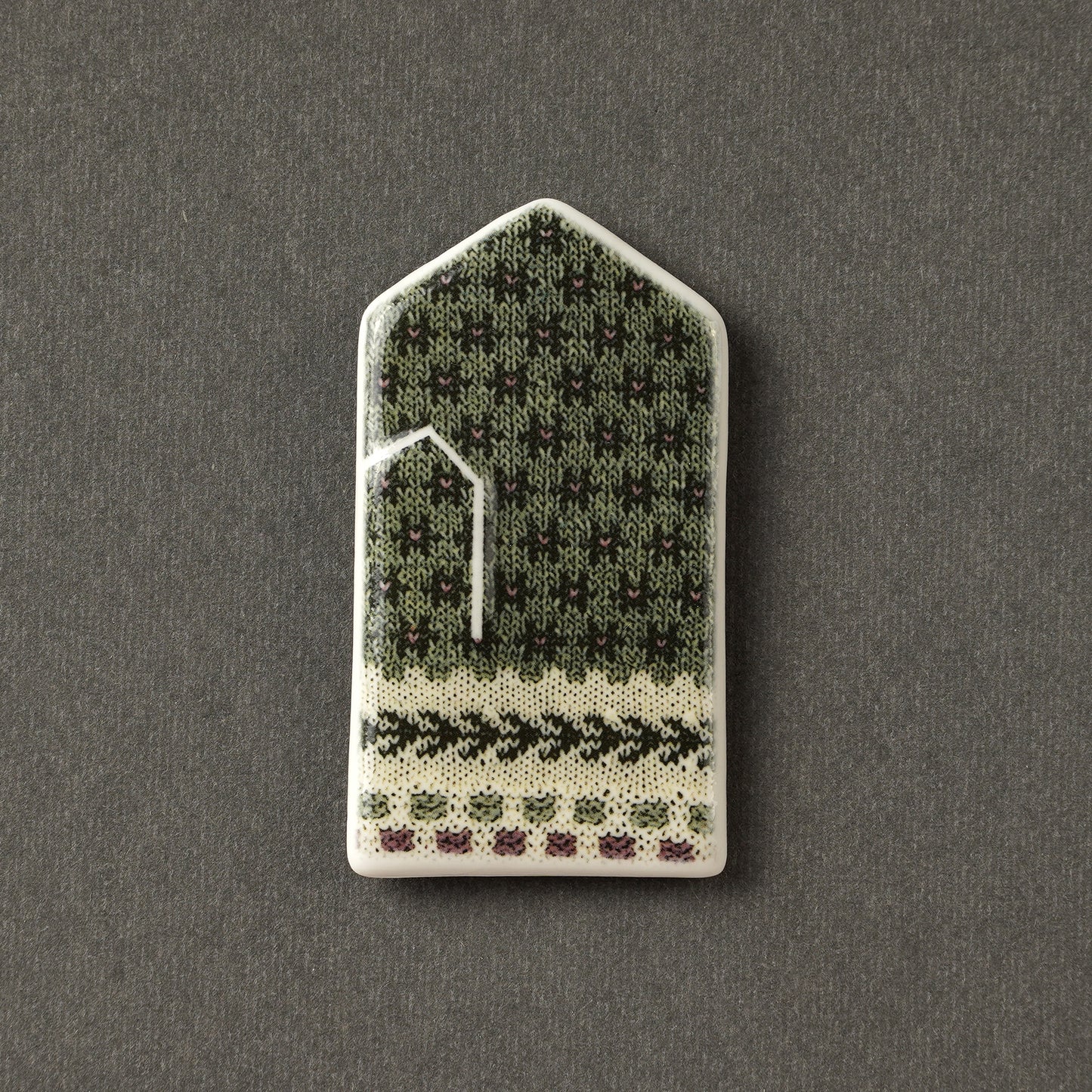Porcelain Magnet - Gloves With Print