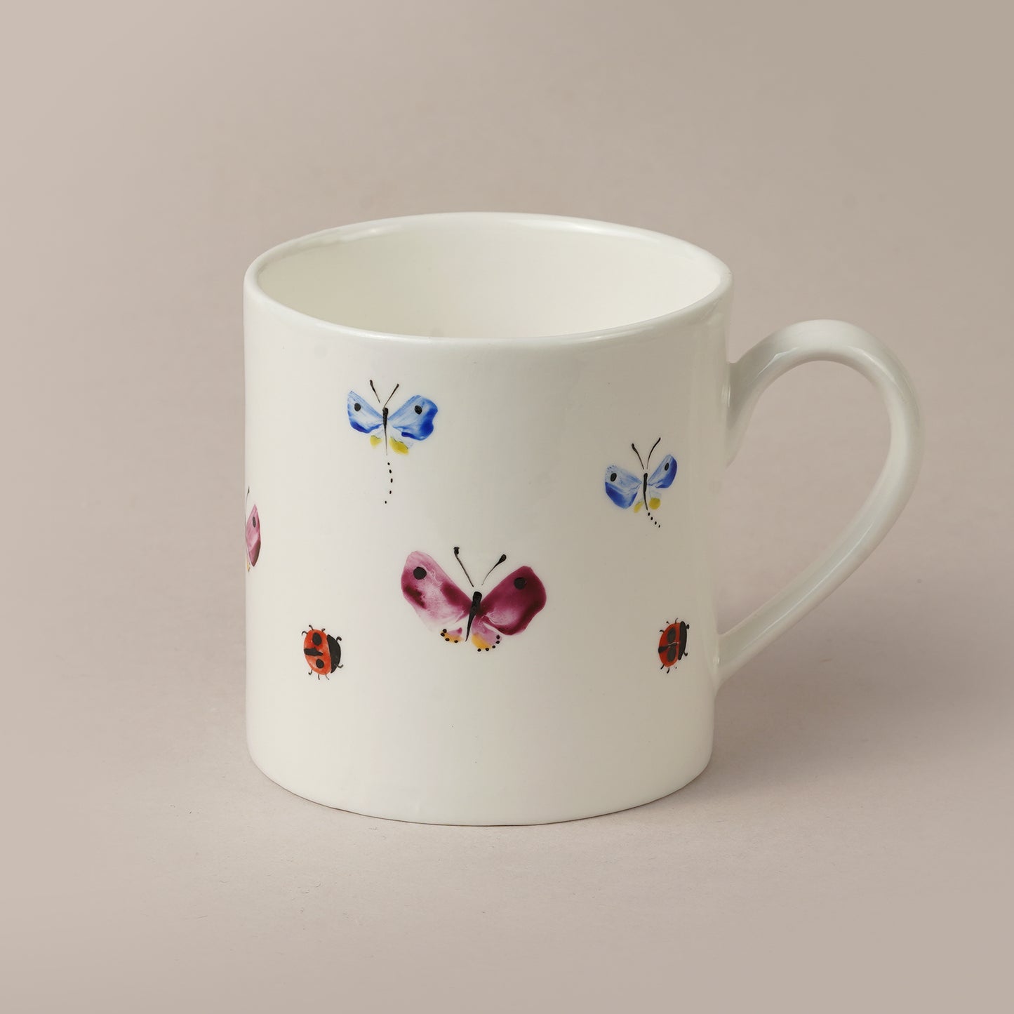 Kukaiņi 4.9. Gludā Co krūze