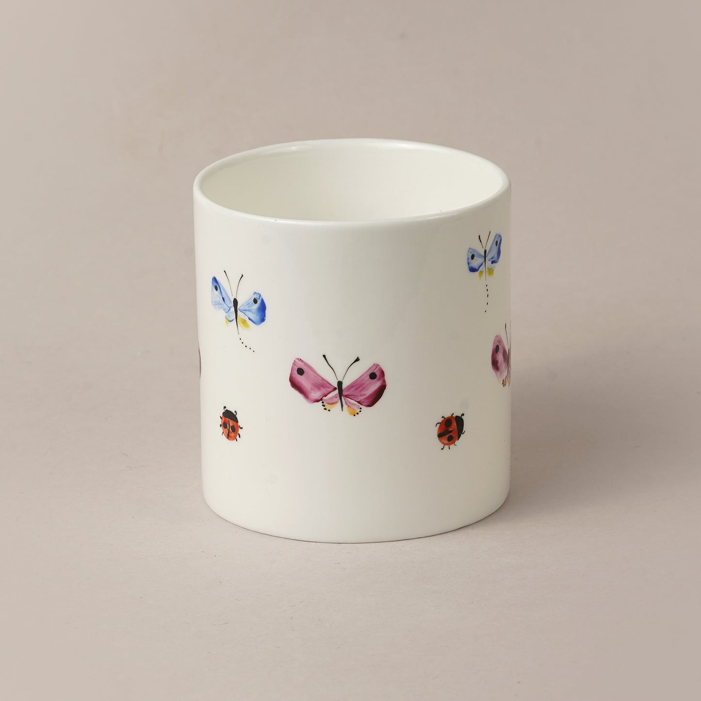 Kukaiņi 4.9. Gludā Co krūze