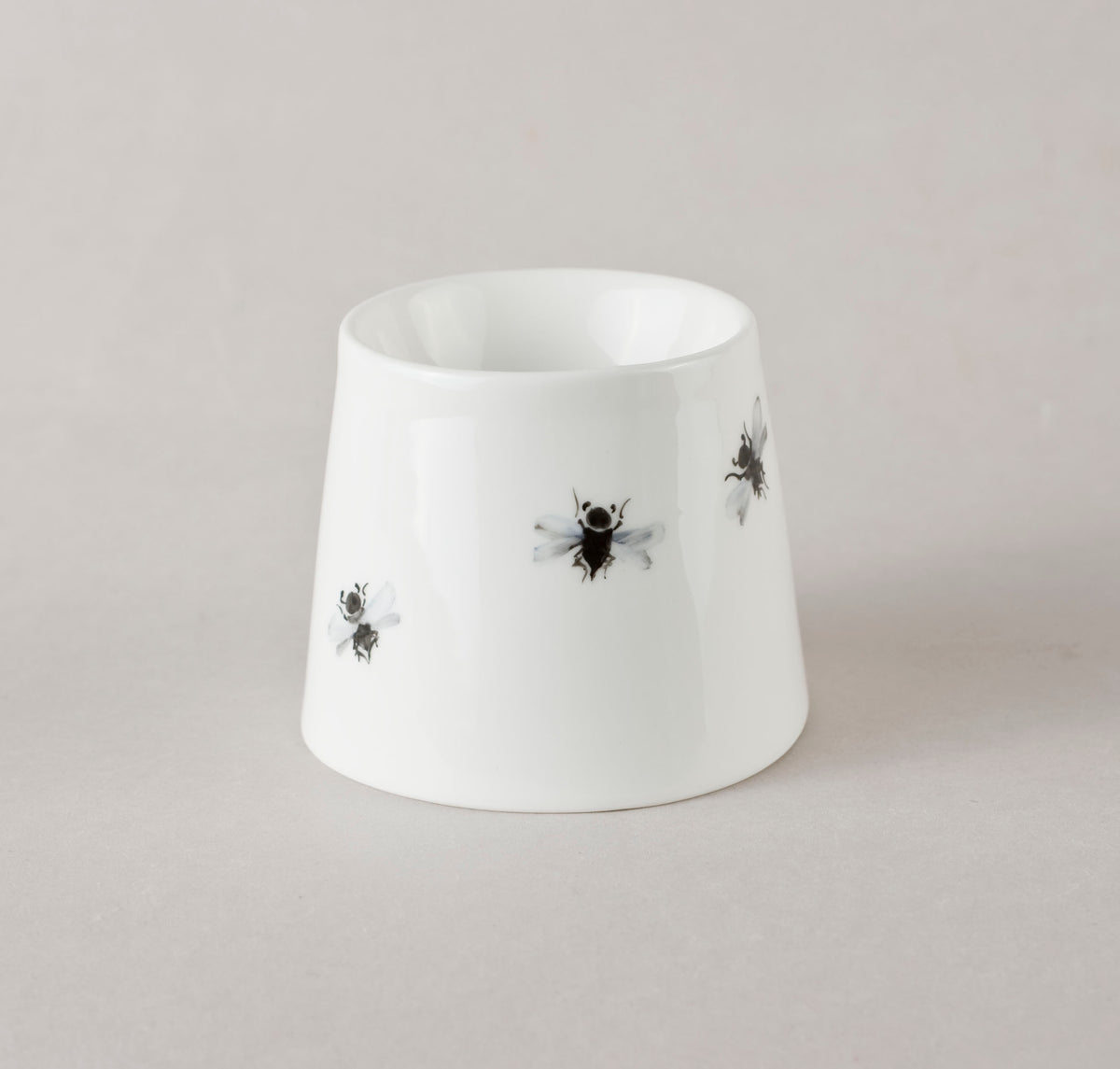 Beetle 6.4. Egg holder