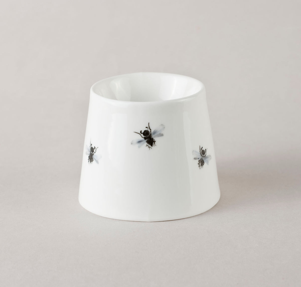 Beetle 6.4. Egg holder