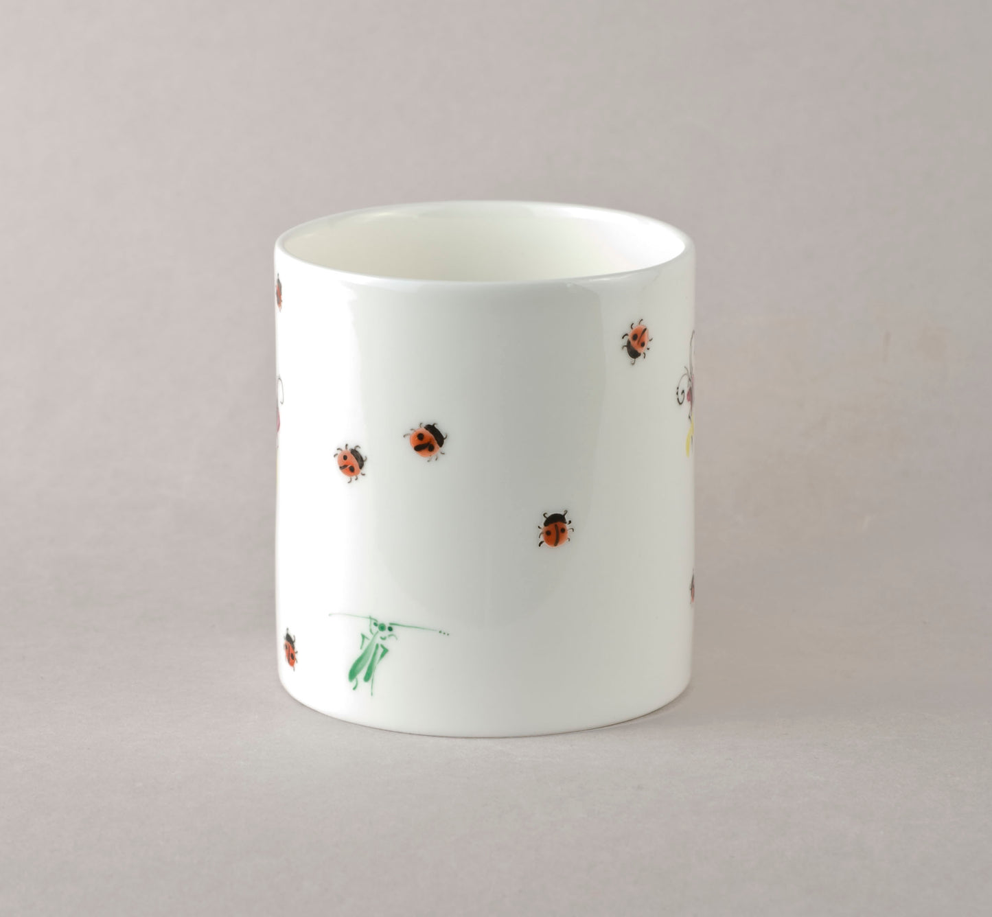 Beetle 4.9. Mug Cylinder Medium S